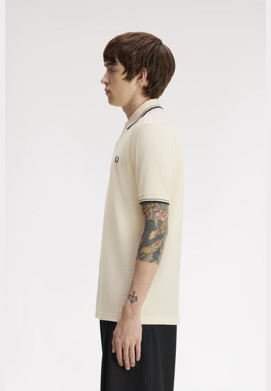 M3600 The Twin Tipped Fred Perry Shirt (Ecru / Seagrass / Dark Airforce)