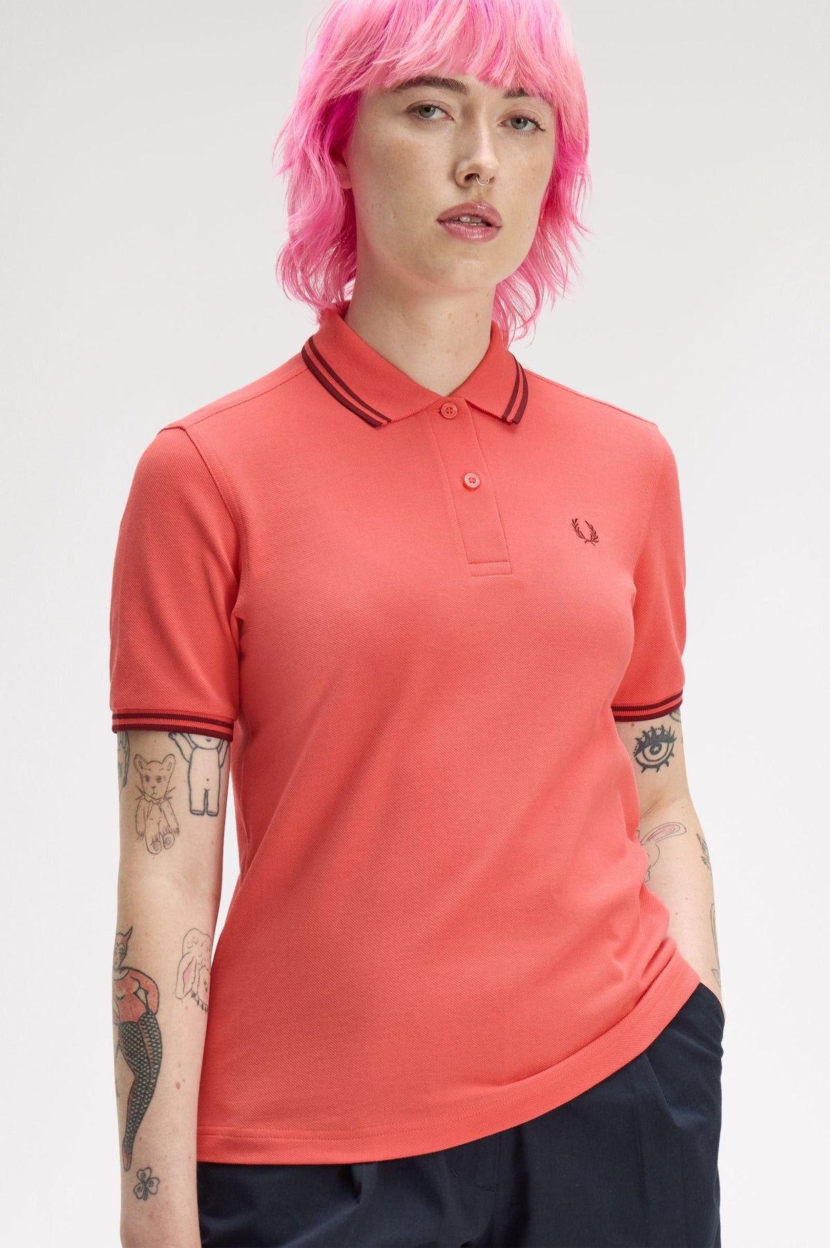 G3600 The Fred Perry Shirt (Strawberry Cream / Oxblood / Oxblood)