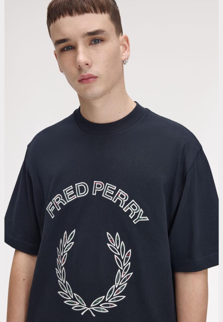 Fred Perry M3417 Tartan Appliqué T-Shirt (Navy)